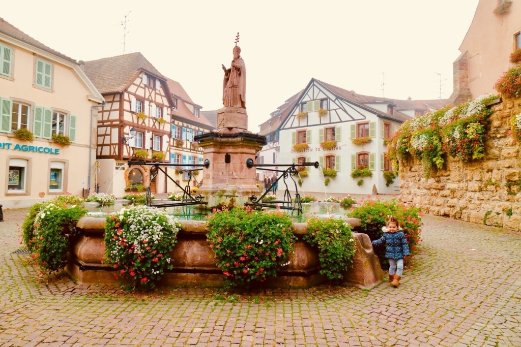 フランスの絶景 最高に感動する田舎の美しい村たち エミリーの家